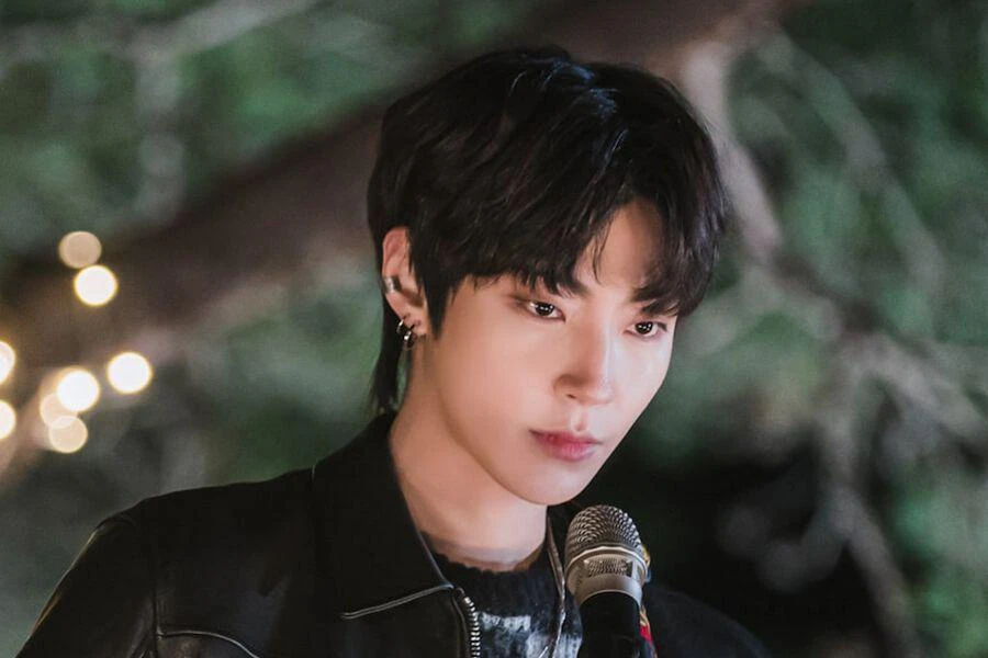 أكد هوانج إن يوب Hwang In Yeop أنه سيُغني من أجل من "True Beauty"