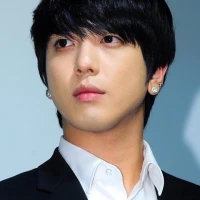 Jung Yong Hwa