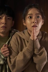 فيلم Show Me The Ghost / أرني الشبح 2021