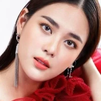 Jenny Chayissara Wattananawin