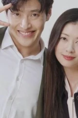 يتصدر فيلم "Love Reset" للممثلة جونغ سو مين والممثل كانغ ها نيول إيرادات شباك التذاكر.